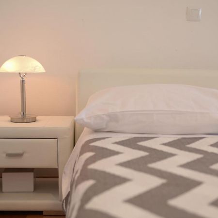 Base Bridge Apartment - Zadar City Centre - Free Parking ภายนอก รูปภาพ