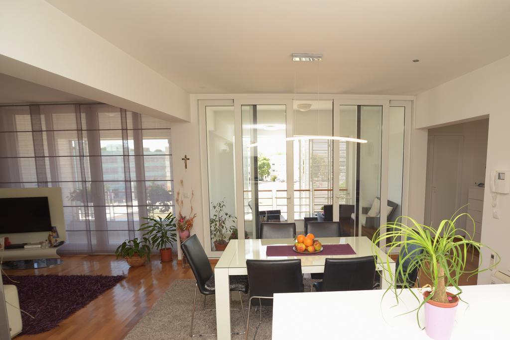 Base Bridge Apartment - Zadar City Centre - Free Parking ภายนอก รูปภาพ
