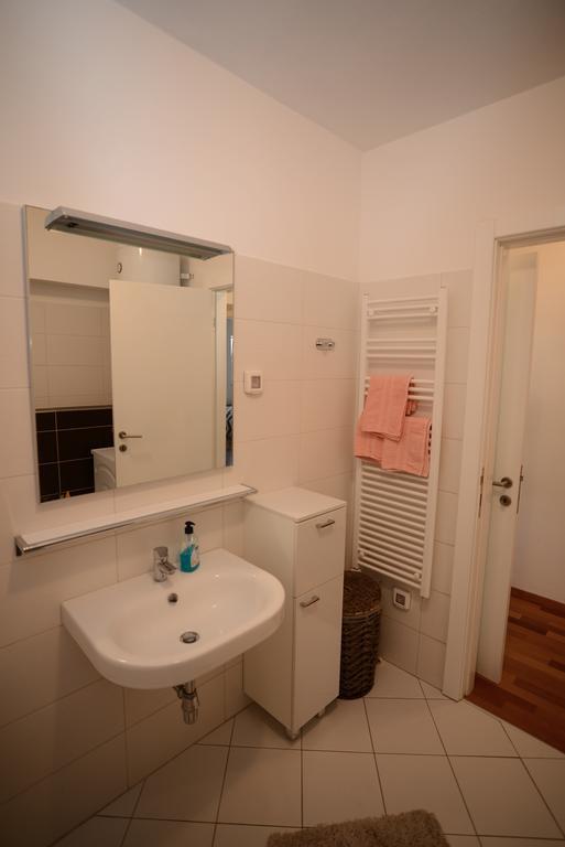 Base Bridge Apartment - Zadar City Centre - Free Parking ภายนอก รูปภาพ